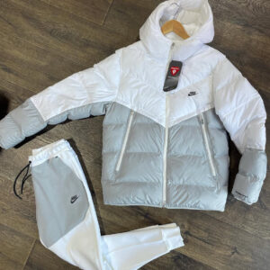 Conjunto NK Fleece Windrunner Completo